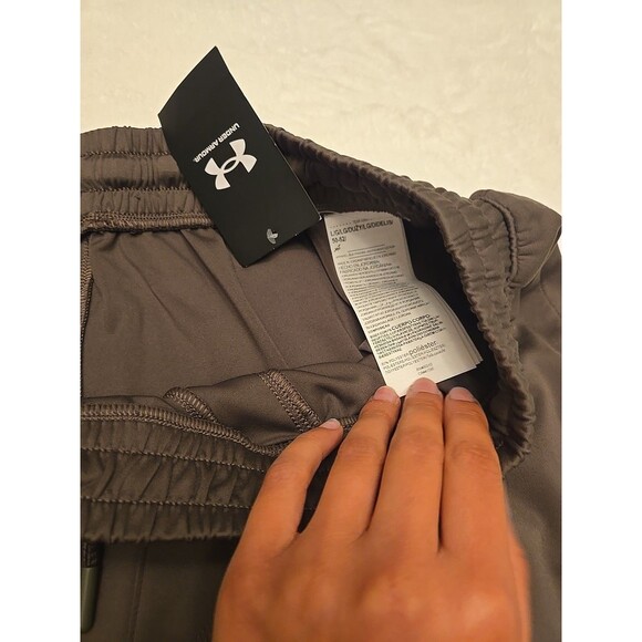 $65 Under Armour Men’s-Motion Tapered Sweatpants-Greenish Gray-Large-New Tag - Picture 4 of 10